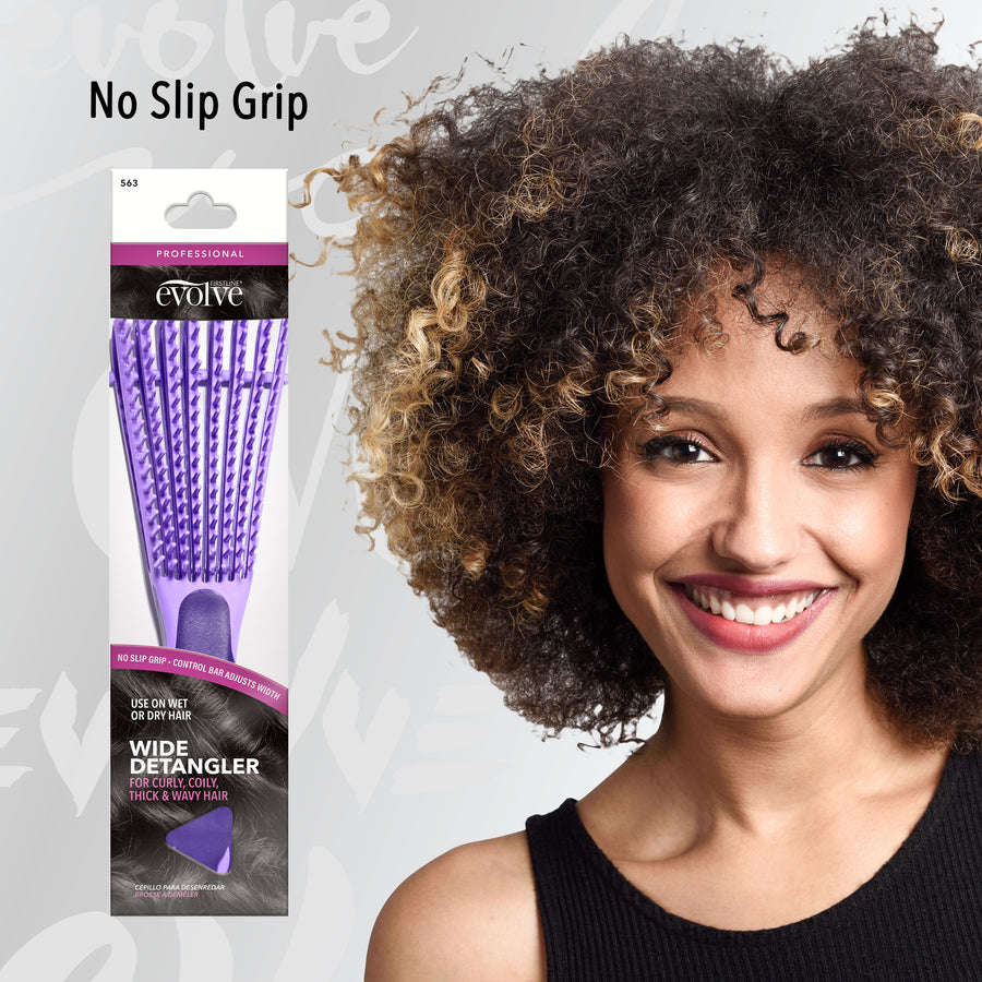 Wide Flow-Thru Detangler